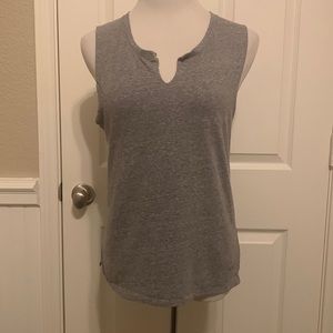Under Armour Undeniable Charged Cotton Raw Hem Sleeveless Top